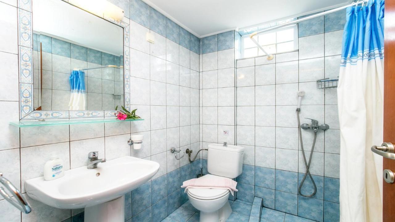 פוטוס Amversa'S House מראה חיצוני תמונה